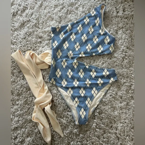 Beach Riot Blue and White Carlie One Piece Swimsuit Cut-Out Design & Belt large - Picture 2 of 13